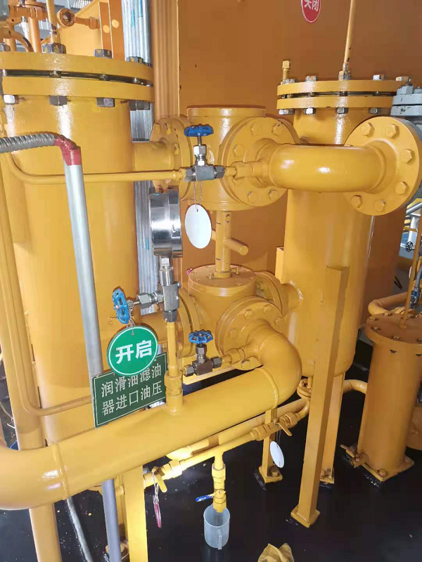 河南某知名電廠現(xiàn)場測繪汽輪機車間并聯(lián)油濾芯